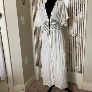 Ellian Cover Up Kimono Cream/White Open Tie Front One Size